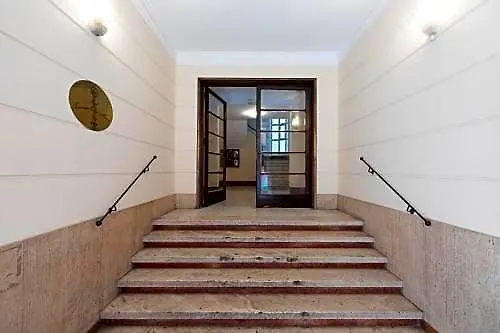 Trinita Dei Monti 3*